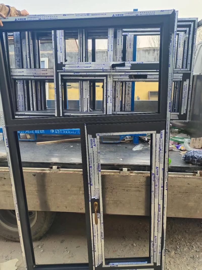 華建系統窗 品質卓越，定義高端斷橋鋁門窗新標準